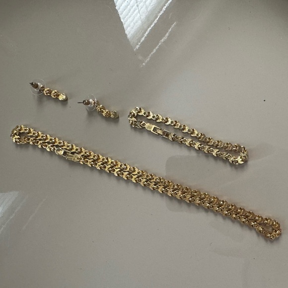 Christina Collection Rhinestone & Gold Jewelry Set - Picture 7 of 10